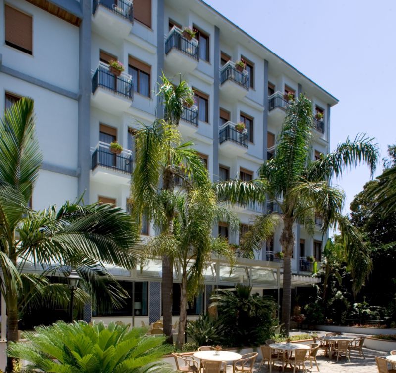 Caravel 4*